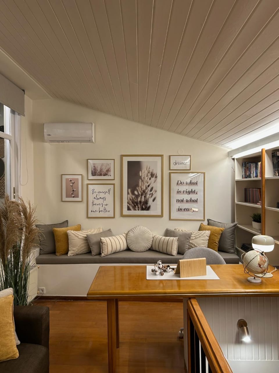 Seating area