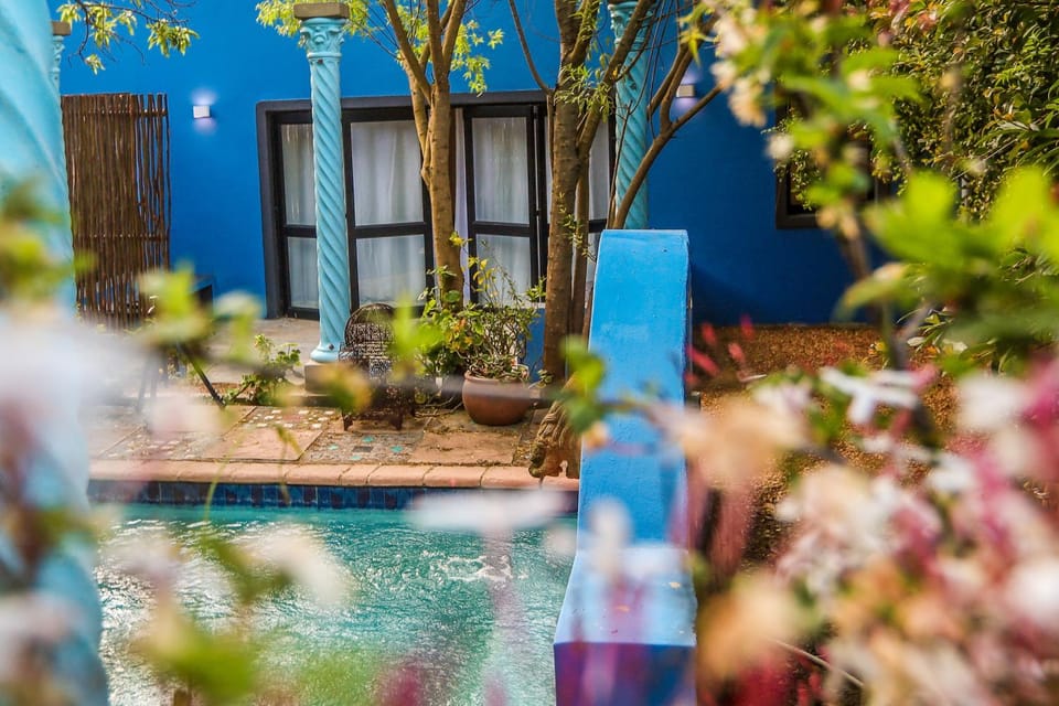 Property building, Day, Garden view, Pool view, sunbed