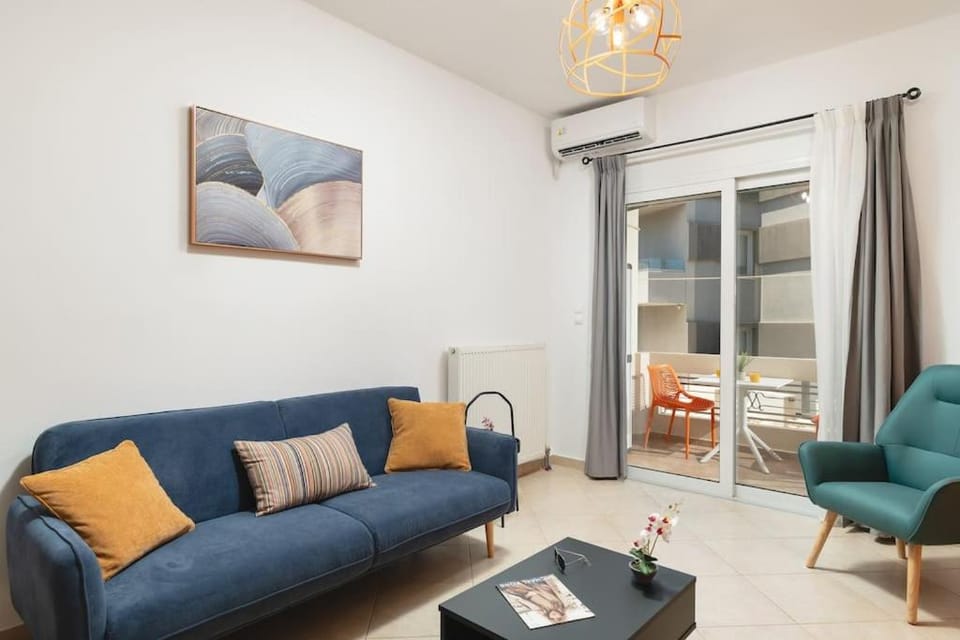 Living room, Seating area, air conditioner