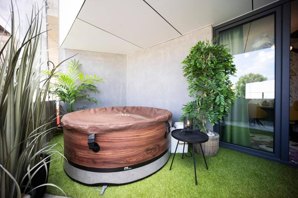 Hot Tub