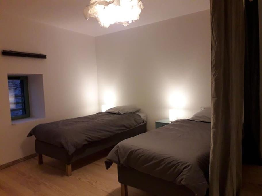 Gite bien-être pour familles, amis, stages, pros House in Auvergne-Rhône-Alpes