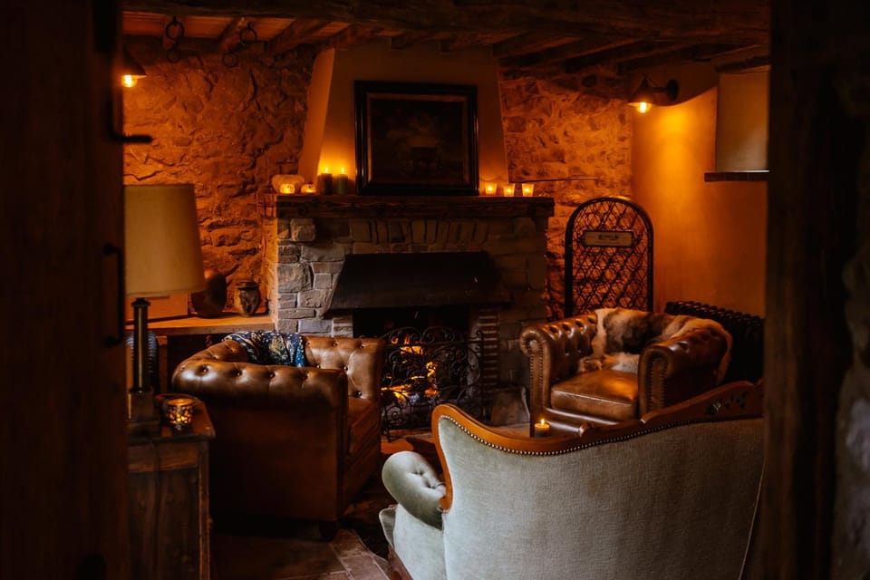 Living room, fireplace