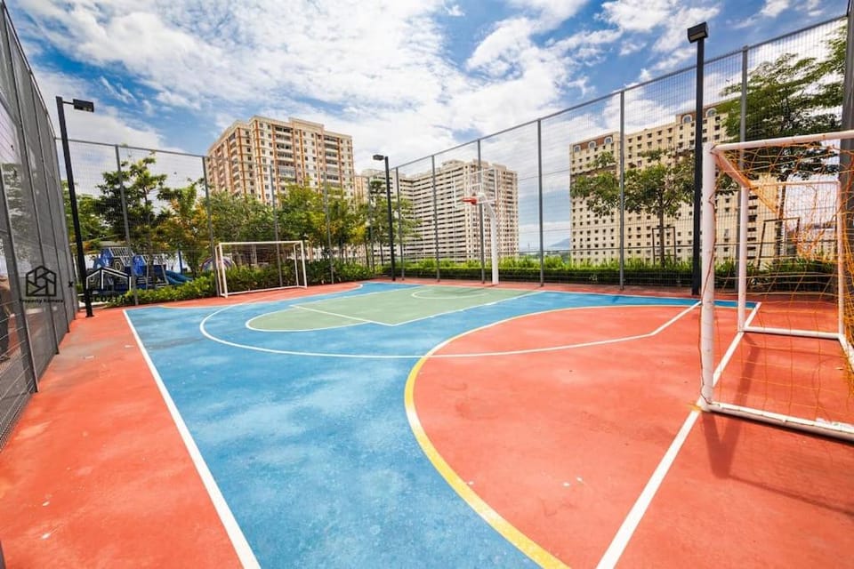 UA19 #3BR 3 Queen Bed #Family Staycation Apartment in George Town