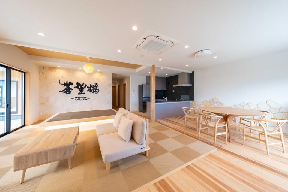 Living room, Dining area