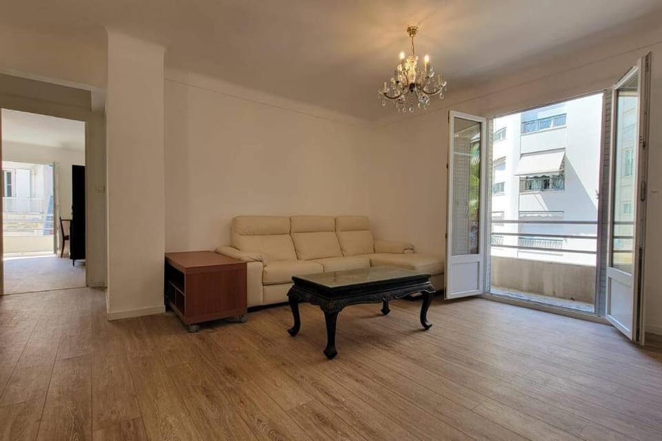 Apartment 3 pieces par la mer avec climatisation Apartment in Nice