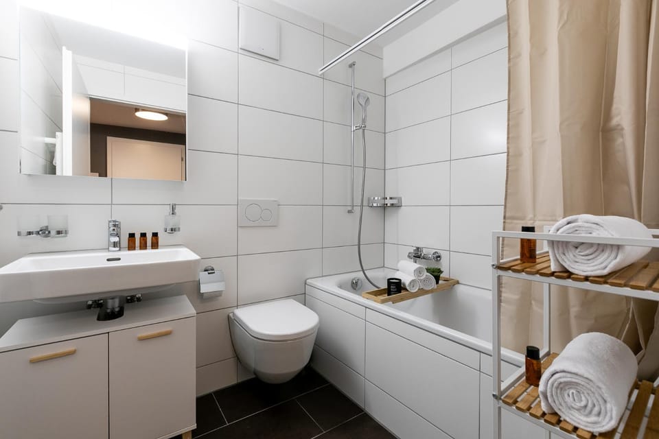 Bathroom, Bath