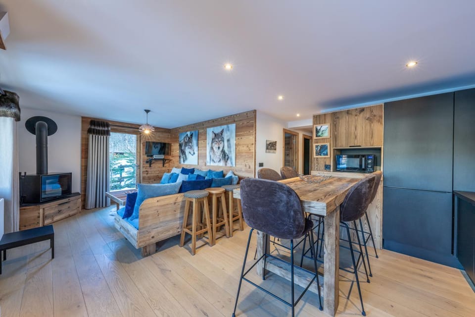 Living room, Dining area, kitchen