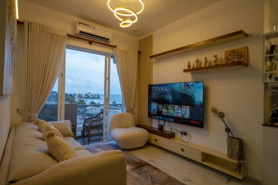 Gold Lavina - A Luxury Sea View Apartment Apartment in Dehiwala-Mount Lavinia