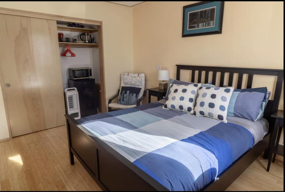 Energy-Efficient Oasis Cozy Near DT Boulder and trails Vacation rental in Boulder