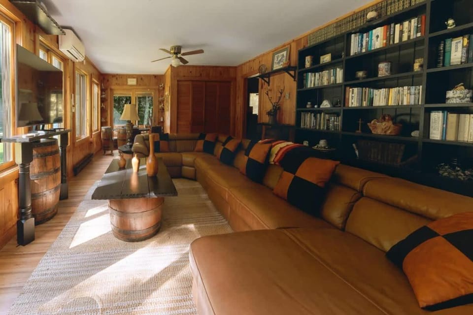 The Luxury Cabin at Deep Hollow Cabin in New York