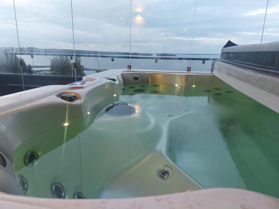Balcony/Terrace, Pool view
