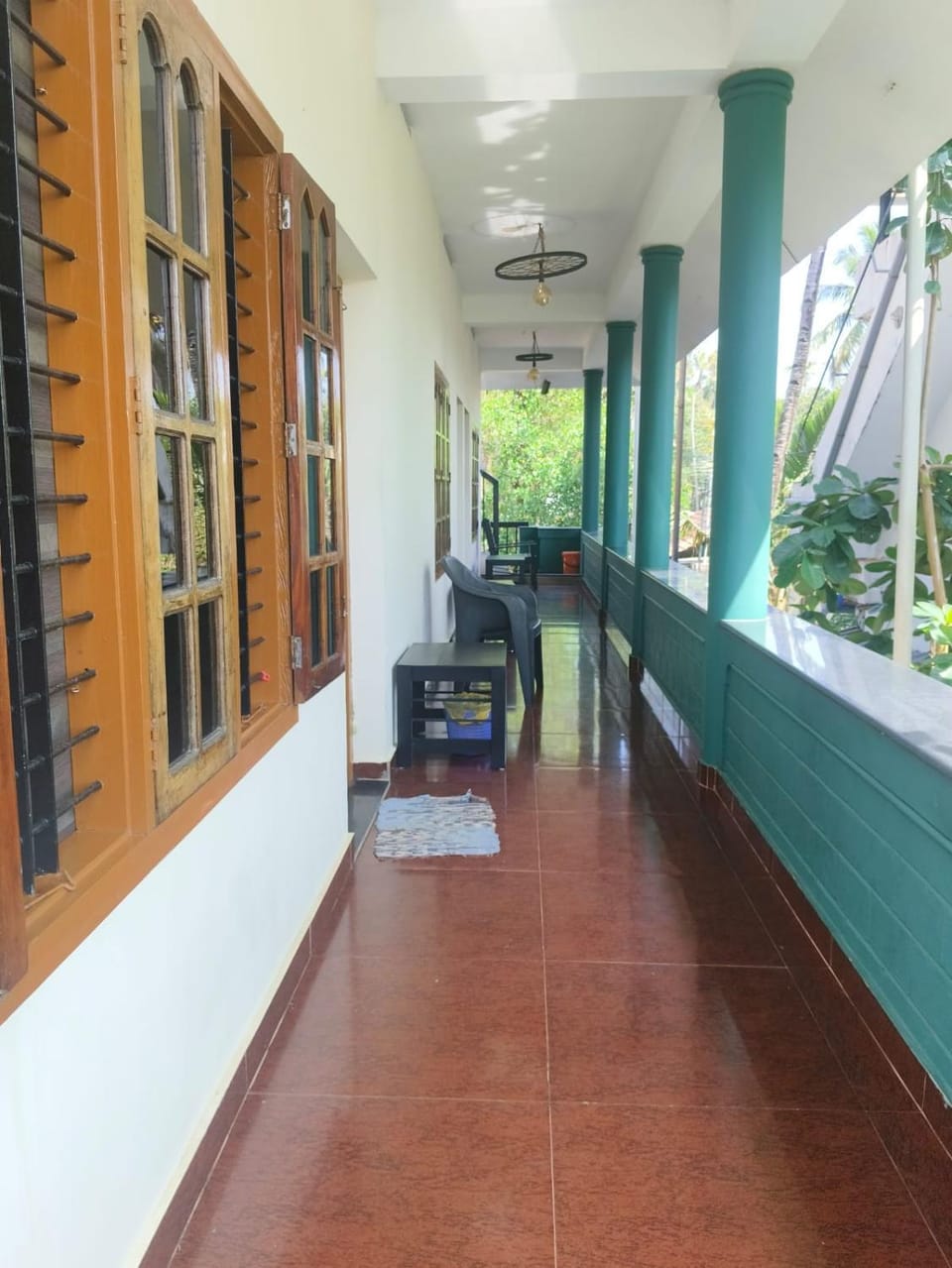 Nomad Guest House 2 Min Walk to Varkala Cliff Vacation rental in Varkala