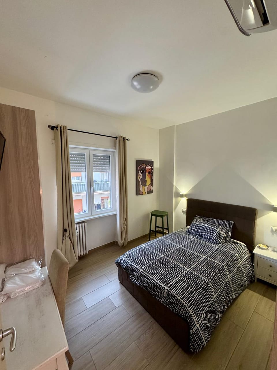 Bed, Photo of the whole room, Bedroom, towels, wardrobe