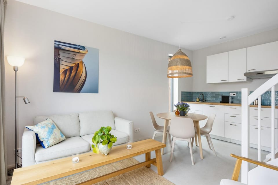 Living room, pet friendly