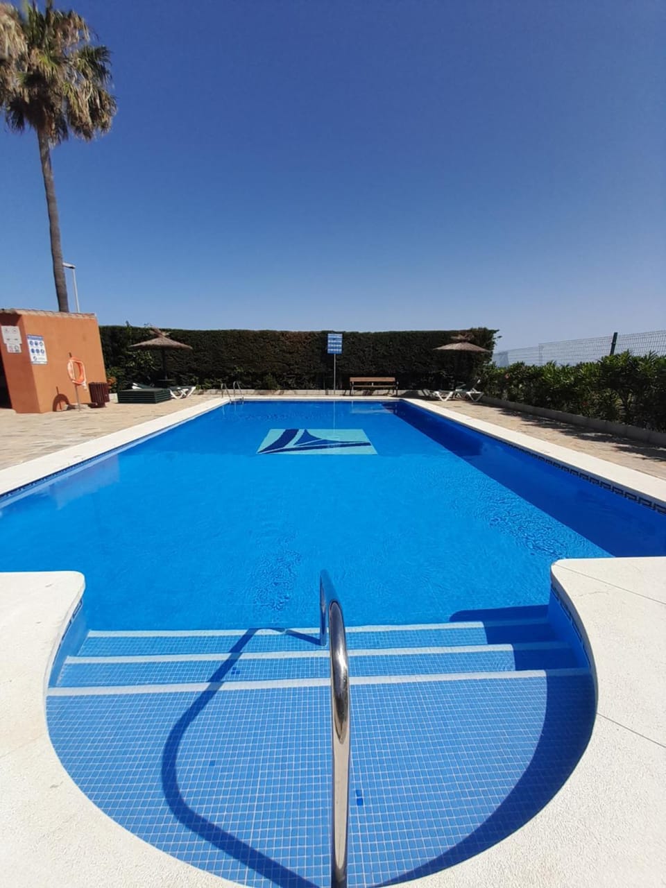 Swimming pool, Swimming pool