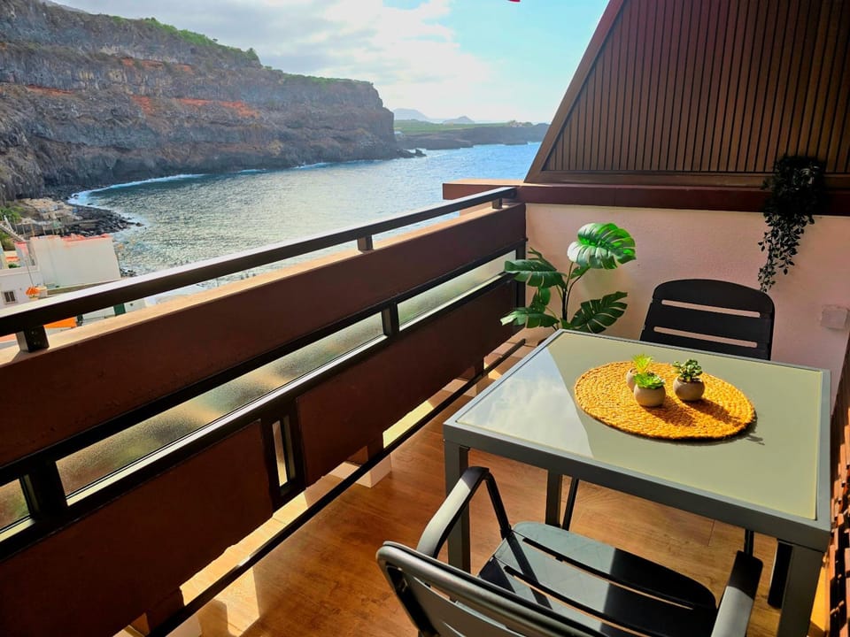 Natural landscape, Balcony/Terrace, Mountain view, Sea view