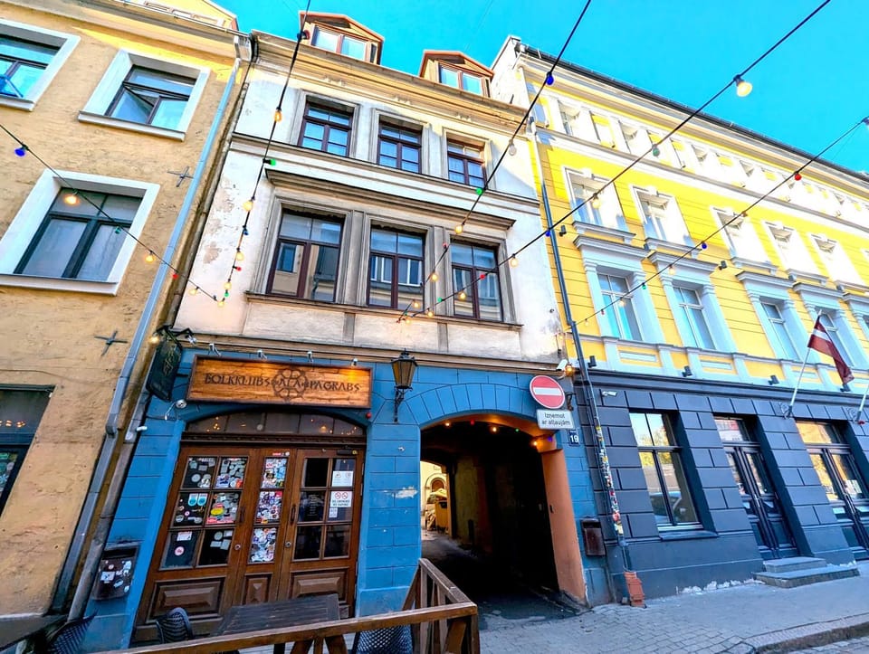 Property building, Day