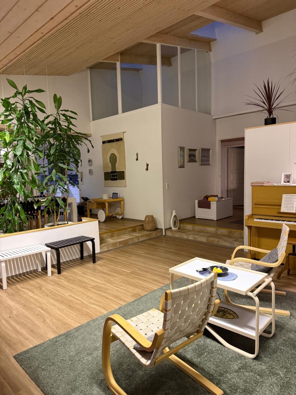 Living room, Seating area