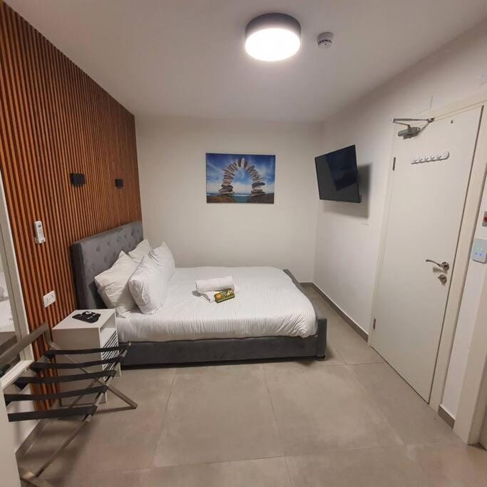 Ryo 19 דירה במלון בוטיק 2 דקות מטיילת בת ים Apartment in Tel Aviv District