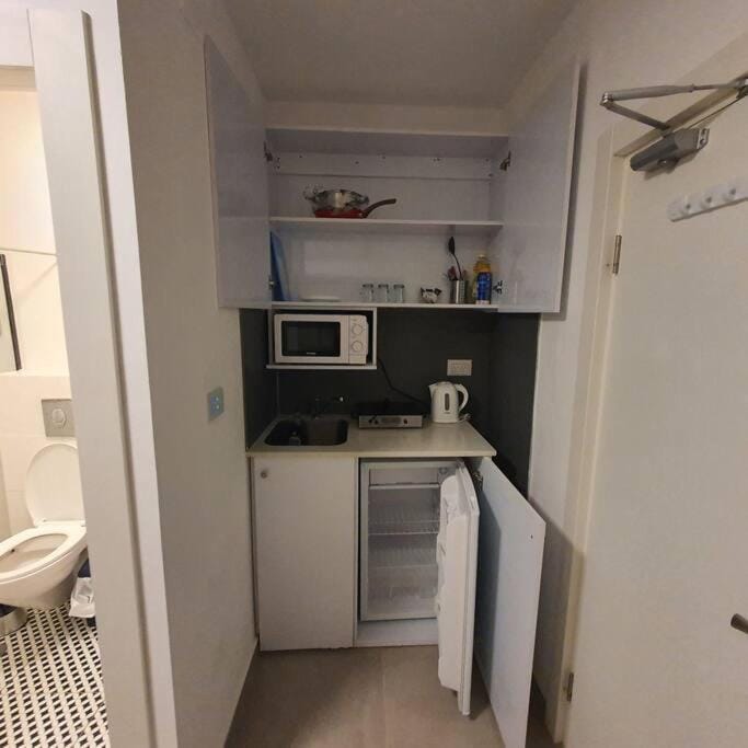 Ryo 20 דירה במלון בוטיק 2 דקות מטיילת בת ים Apartment in Tel Aviv District