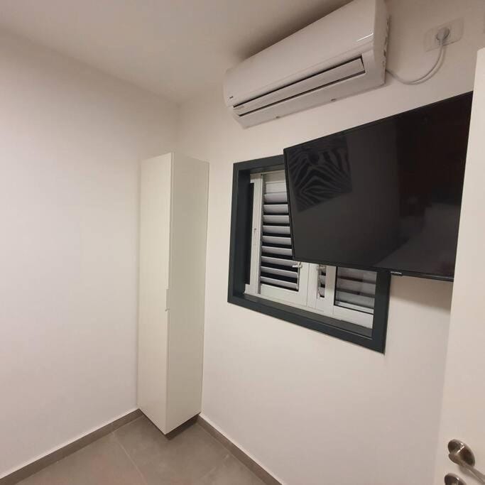 Ryo 20 דירה במלון בוטיק 2 דקות מטיילת בת ים Apartment in Tel Aviv District