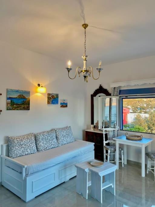 Kalimera Apartment Apartment in Kalymnos