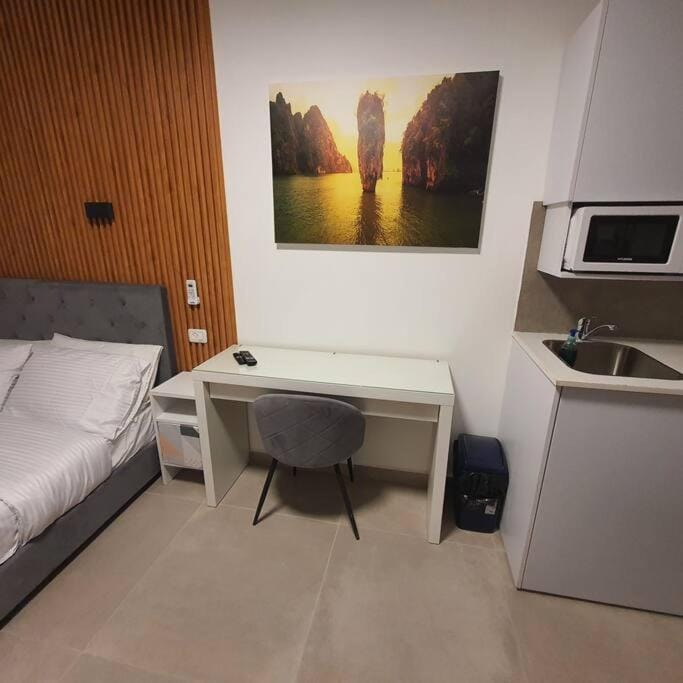 Ryo 21 דירה במלון בוטיק 2 דקות מטיילת בת ים Apartment in Tel Aviv District