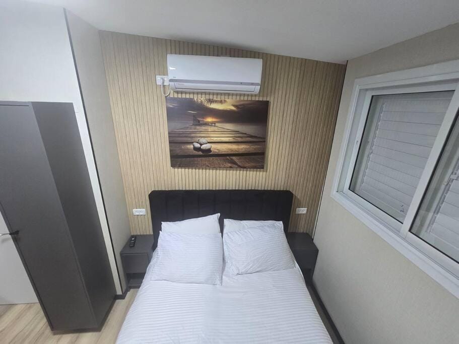 Ryo 25 דירה במלון בוטיק 2 דקות מטיילת בת ים Apartment in Tel Aviv District