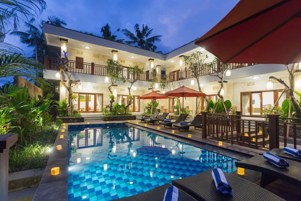 Swimming pool, Swimming pool