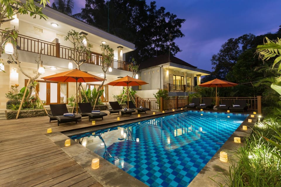 Swimming pool, Swimming pool