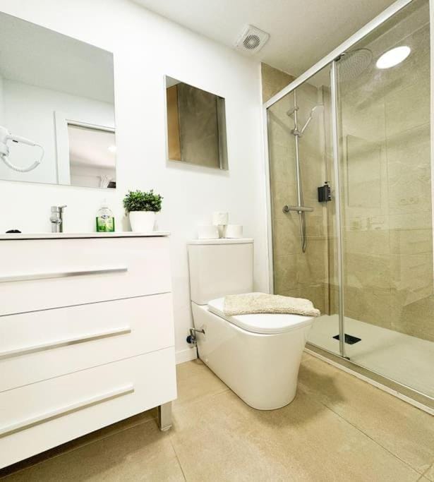Costa by Hawkins Algeciras - Exterior 2A Apartment in Algeciras