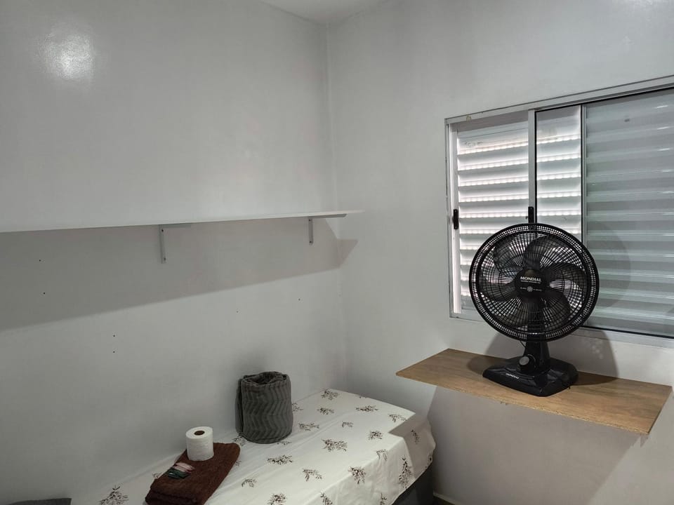 Quarto Privativo próximo as Torres Do Itaú e Expo SP Hostel in Sao Paulo City