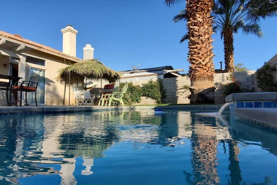 Pool view, Swimming pool