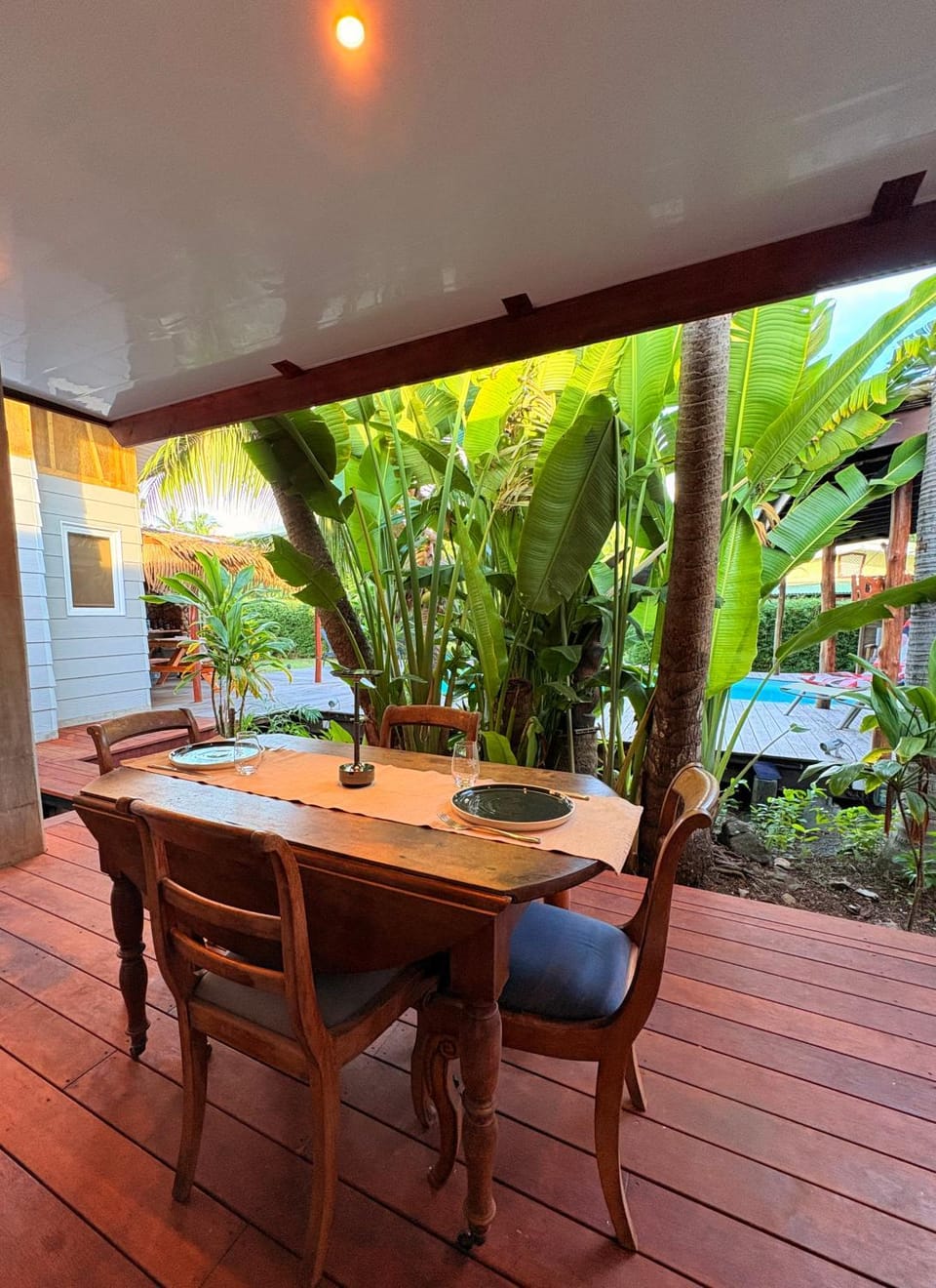 Dining area, Garden view
