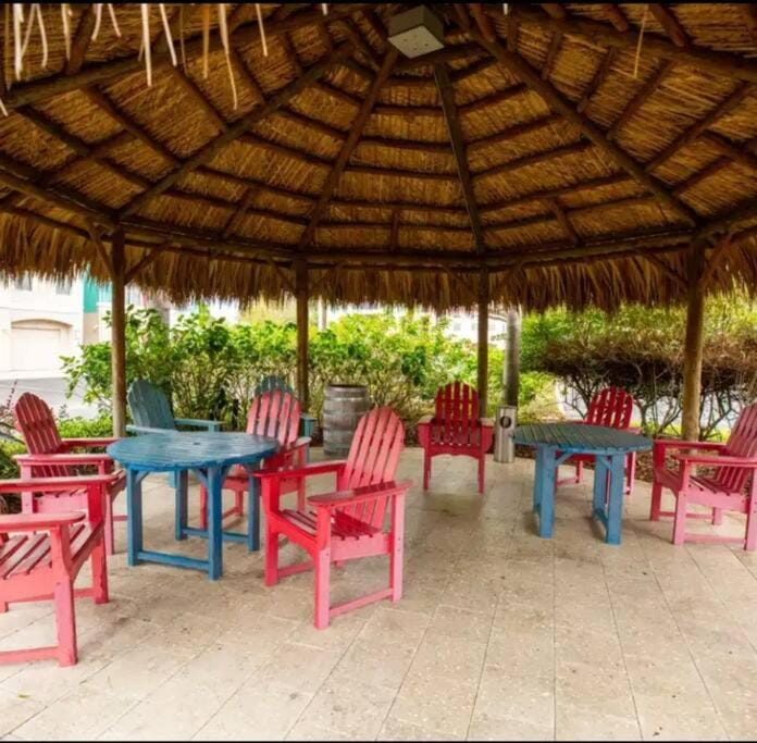 Paradise island near Disney Apartment in Kissimmee