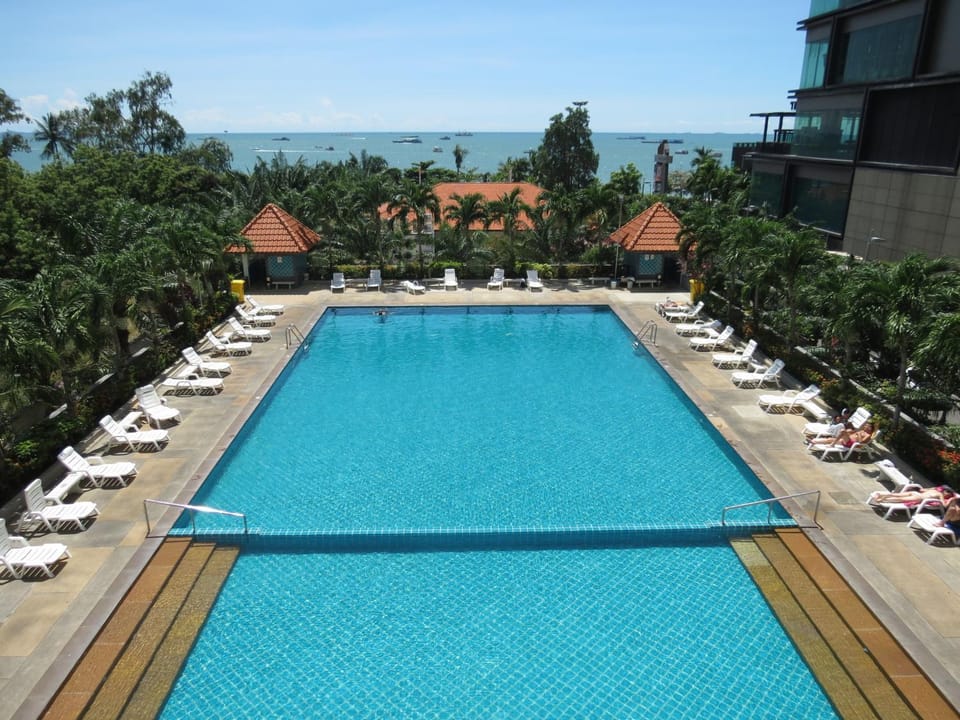 Day, Swimming pool, Swimming pool