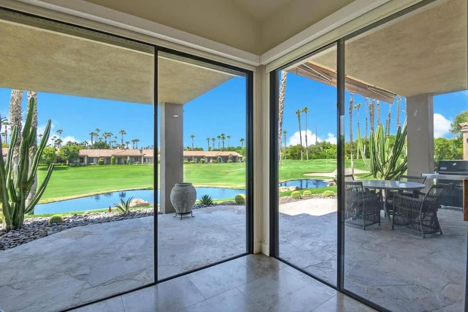 VZ955- Palm Valley Luxe Haven - Alice Lodging House in Palm Desert