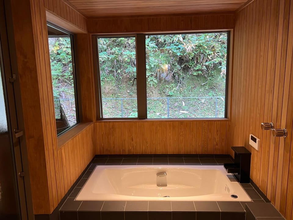瑞穂ゲストハウス Villa in Japan