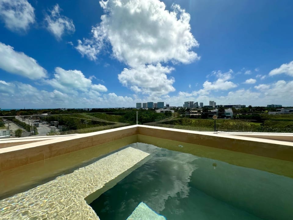 Property building, Swimming pool