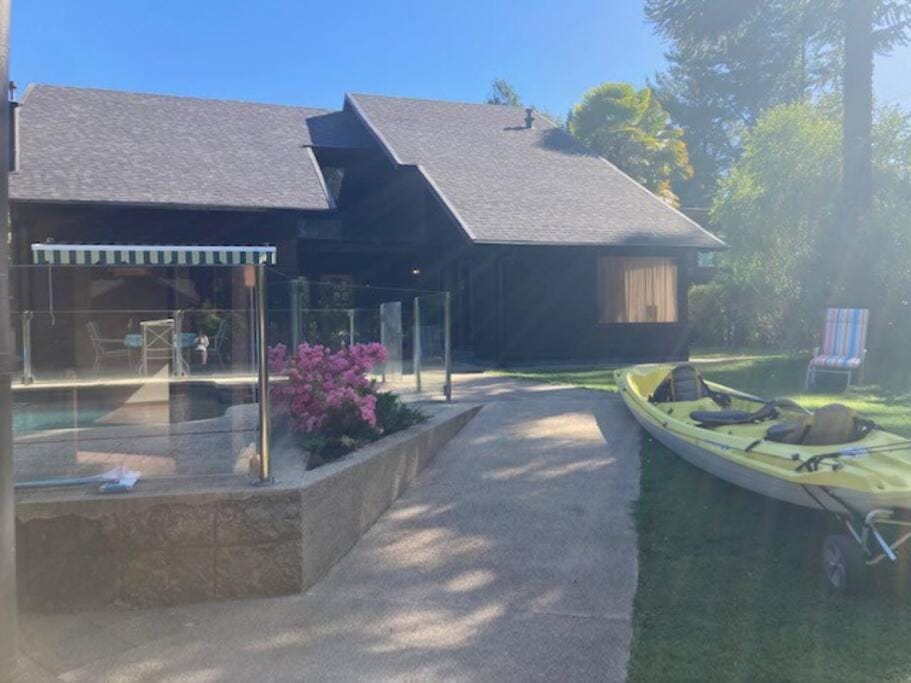Molco, con piscina y acceso lago House in Los Ríos, Chile