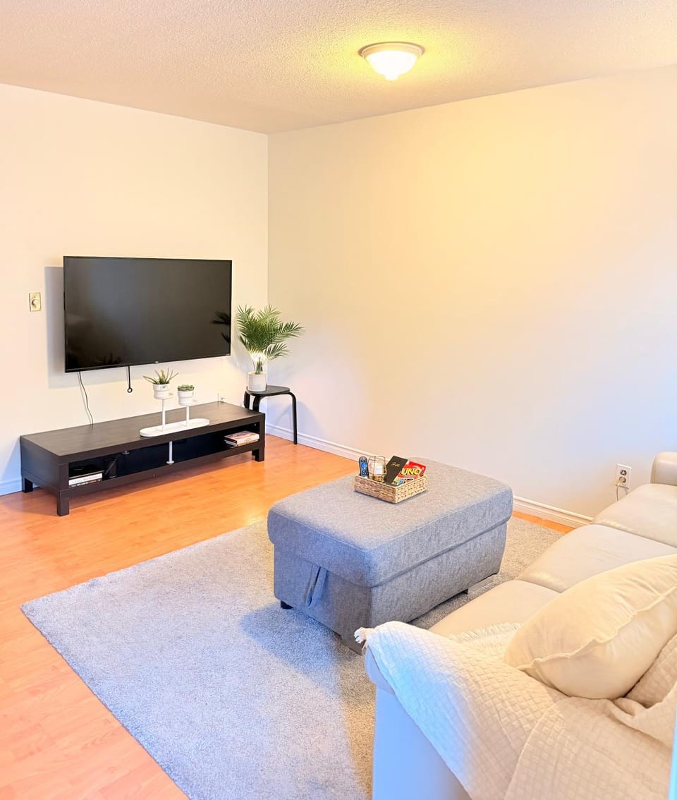 Private Room In The Heart Of The City Apartment in Vancouver
