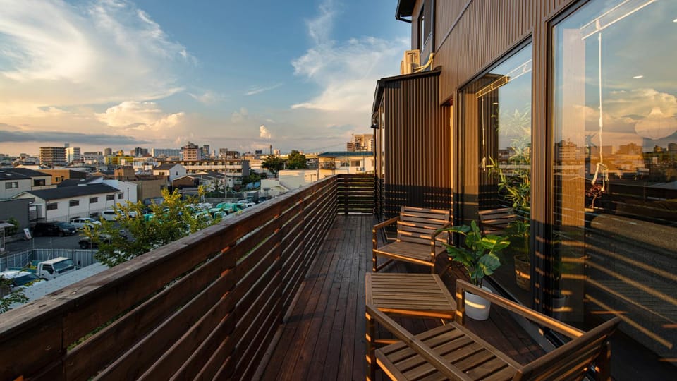 Property building, Patio, Day, View (from property/room), Balcony/Terrace, City view, Landmark view