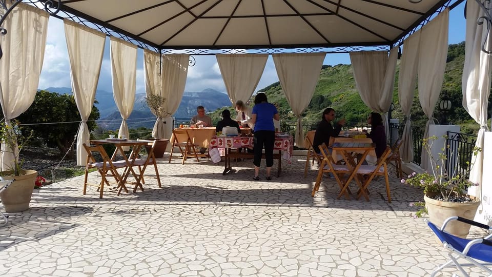 Patio, Balcony/Terrace, Banquet/Function facilities