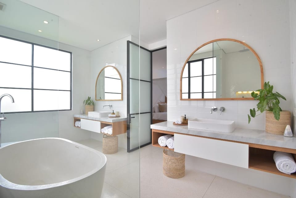 Bathroom, Bath