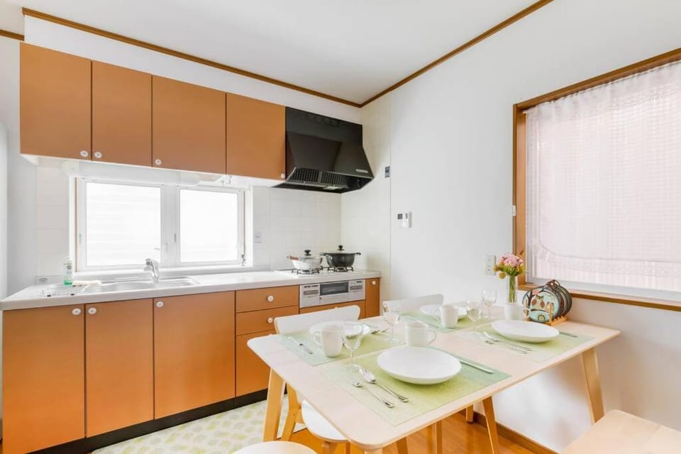 Detached House around Metro Tamade Station 4LDK Apartment in Osaka