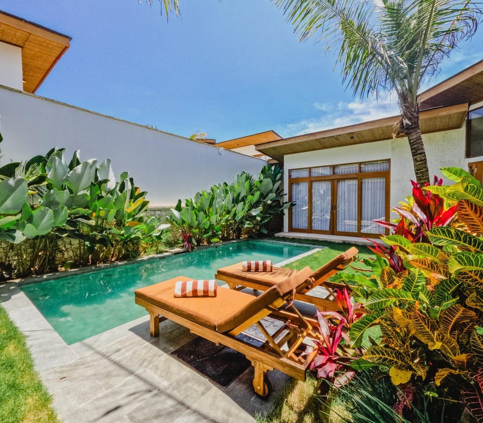 Day, Garden, Garden view, Pool view, Swimming pool, sunbed