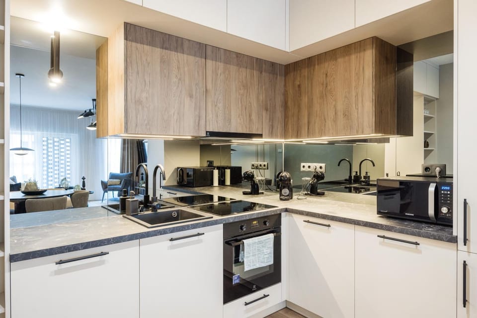 Kitchen or kitchenette