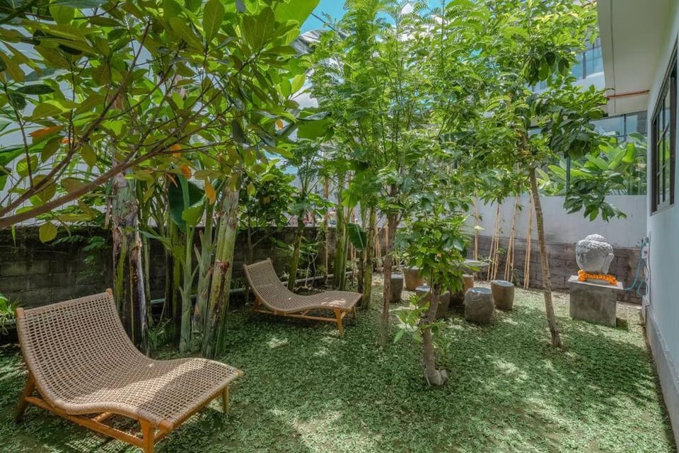 Villa KÂLYANA - NEW Tropical & Modern 3BR Central - Beach Canggu Villa in North Kuta