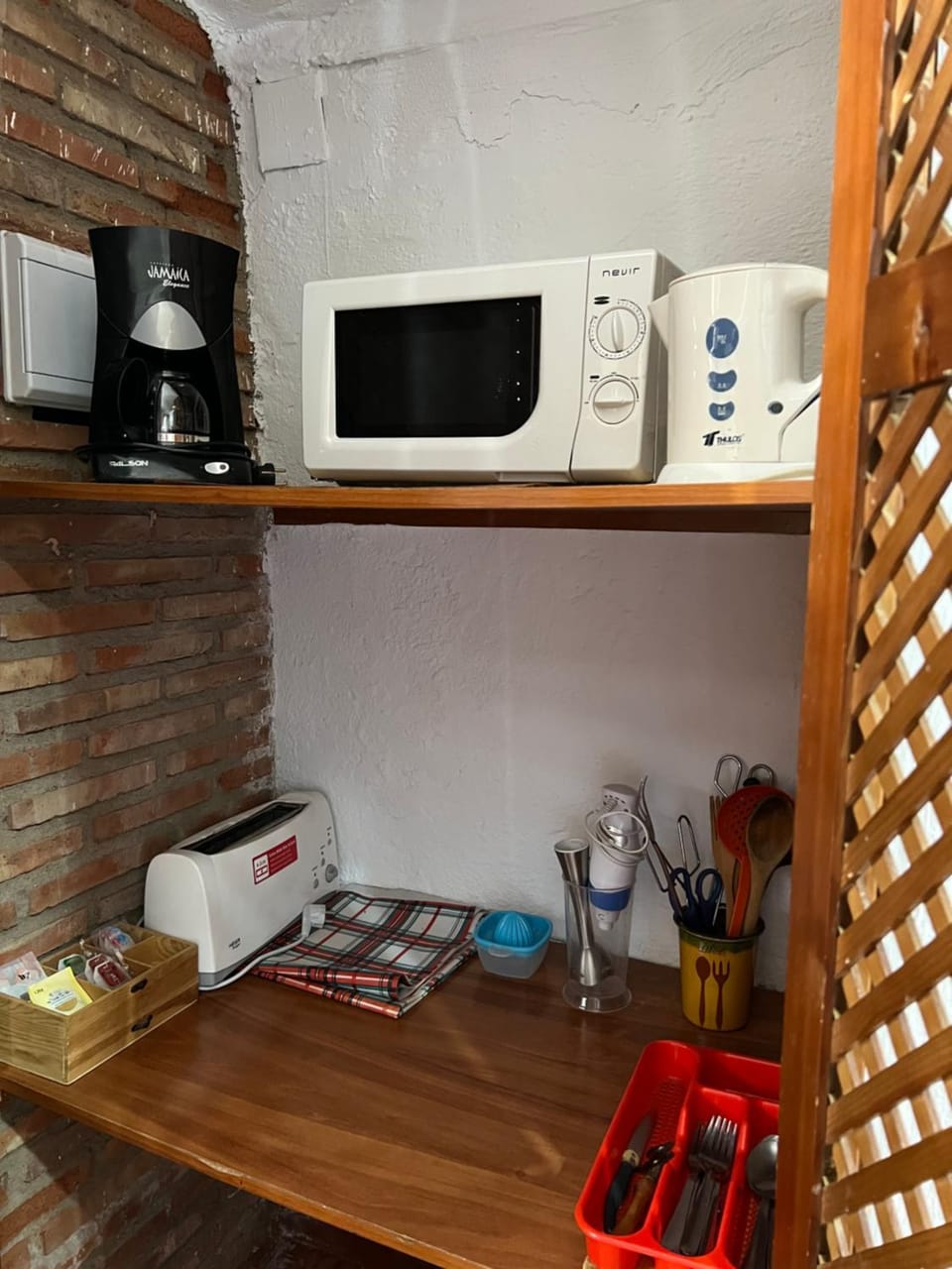 Coffee/tea facilities, Kitchen or kitchenette, toaster