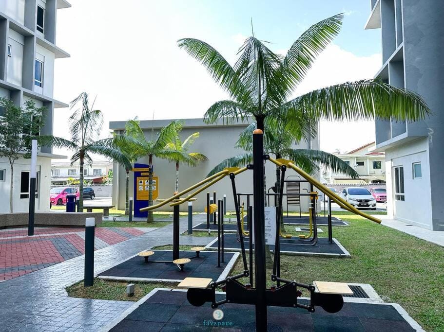 4B2B for 7 pax - 15 min to Lotus's Mall - Kajang Apartment in Negeri Sembilan, Malaysia